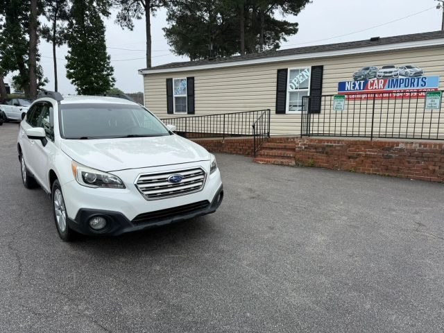 2017 Subaru Outback Premium AWD photo