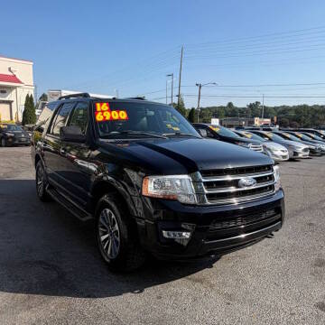 2016 Ford Expedition XLT 4WD photo