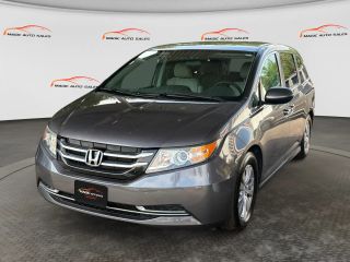 2016 Honda Odyssey SE FWD photo