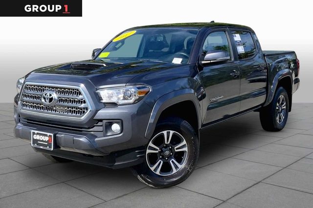 2017 Toyota Tacoma TRD Sport 4WD photo