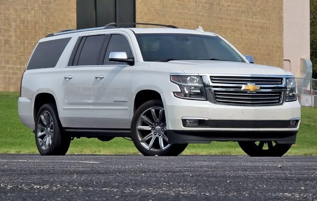 2017 Chevrolet Suburban Premier 4WD photo