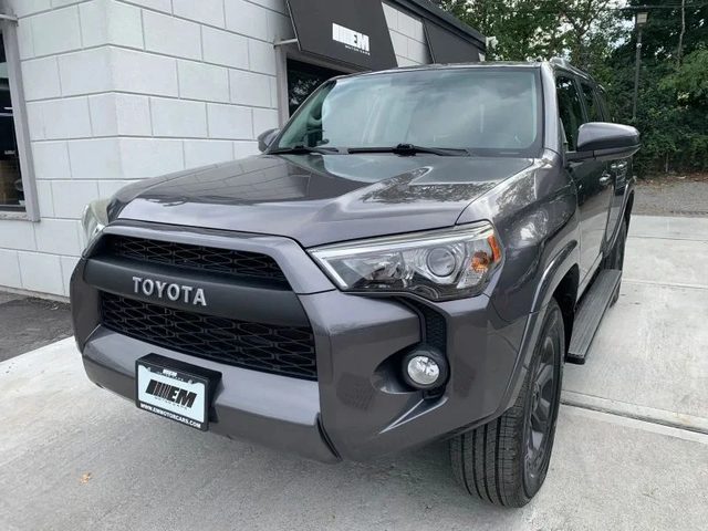2016 Toyota 4Runner SR5 4WD photo