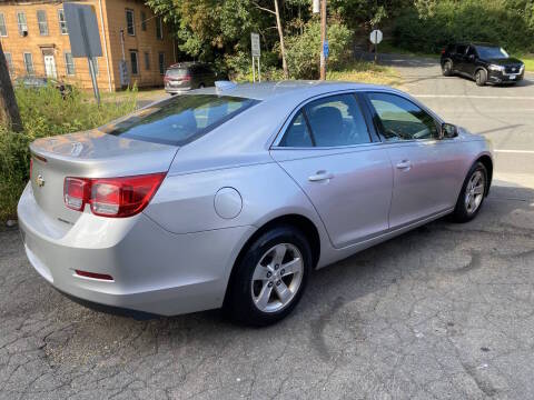 2016 Chevrolet Malibu LT FWD photo