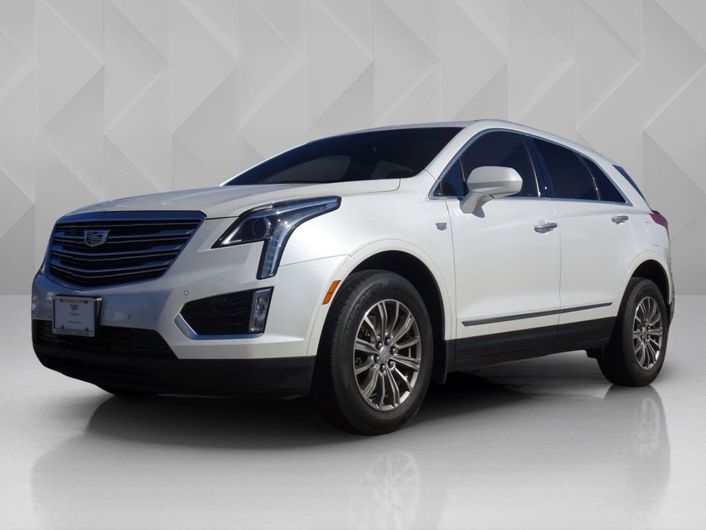 2017 Cadillac XT5 Luxury FWD FWD photo