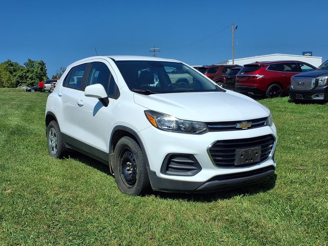 2017 Chevrolet Trax LS FWD photo