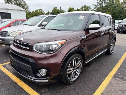 2017 Kia Soul + FWD photo