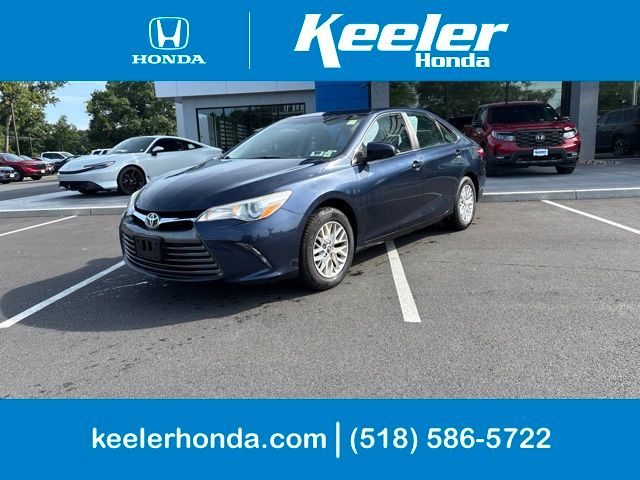 2017 Toyota Camry LE FWD photo