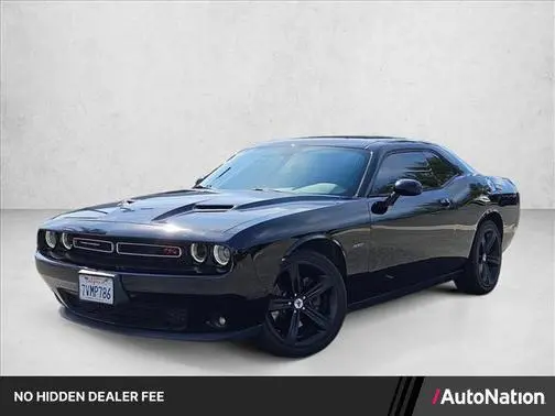 2017 Dodge Challenger R/T RWD photo
