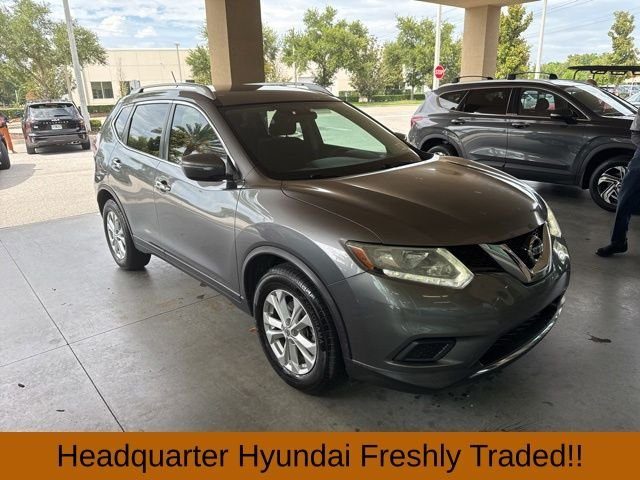 2015 Nissan Rogue SV FWD photo