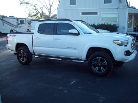 2017 Toyota Tacoma TRD Sport 4WD photo