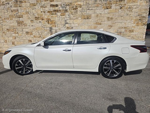 2017 Nissan Altima 2.5 SR FWD photo