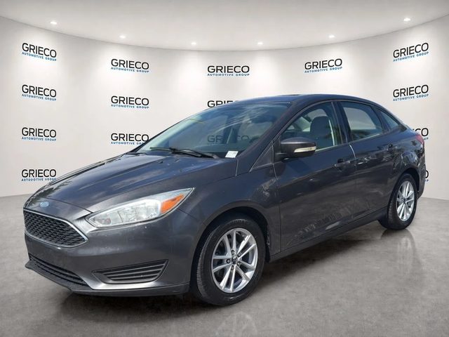 2017 Ford Focus SE FWD photo