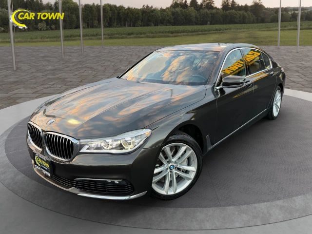 2018 BMW 7 Series 750i xDrive AWD photo