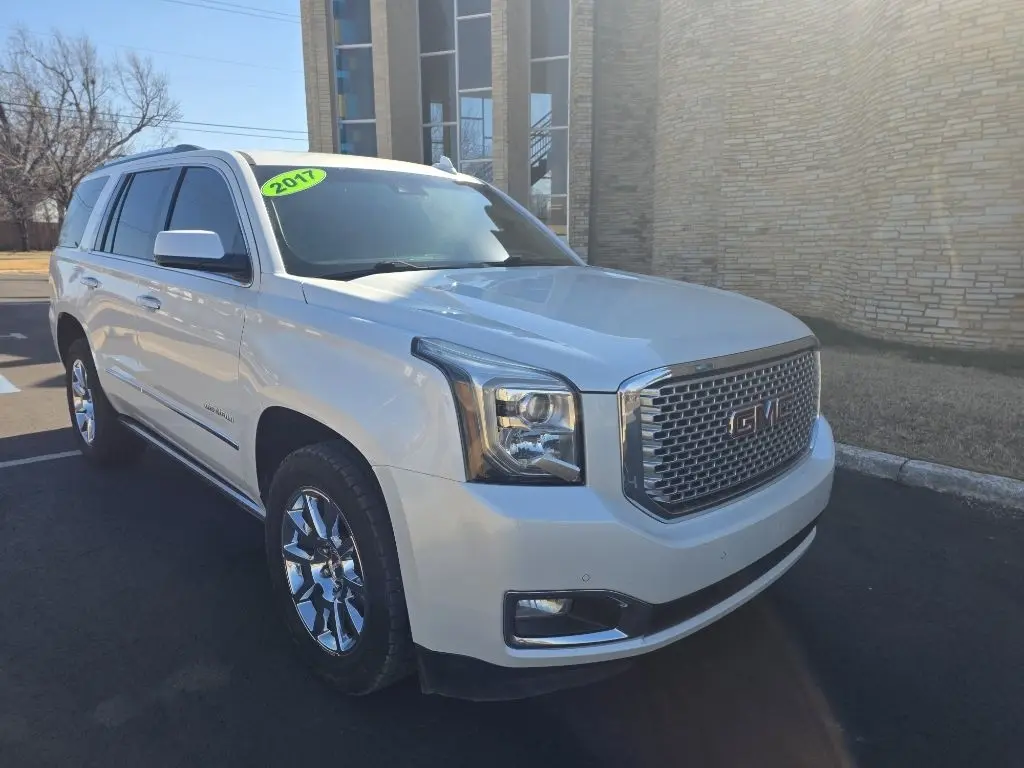 2017 GMC Yukon Denali 4WD photo