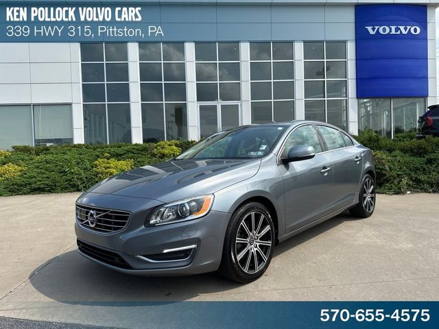 2018 Volvo S60 Inscription Platinum AWD photo