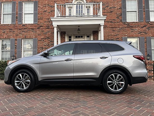 2017 Hyundai Santa Fe SE AWD photo