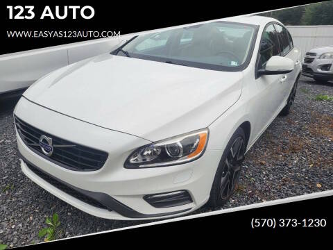 2018 Volvo S60 Dynamic AWD photo