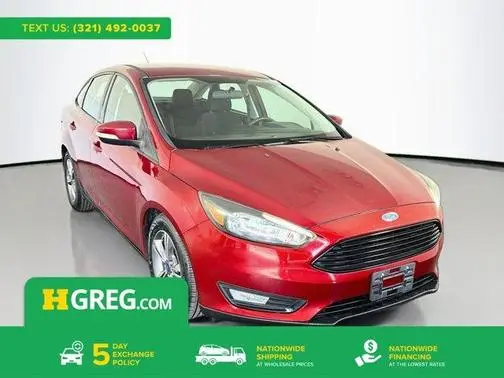 2017 Ford Focus SE FWD photo