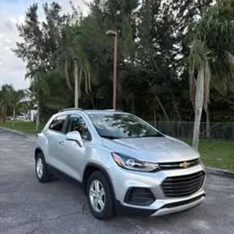 2017 Chevrolet Trax LT FWD photo