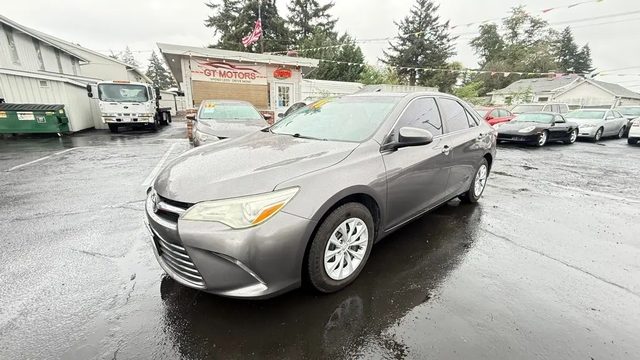 2016 Toyota Camry LE FWD photo