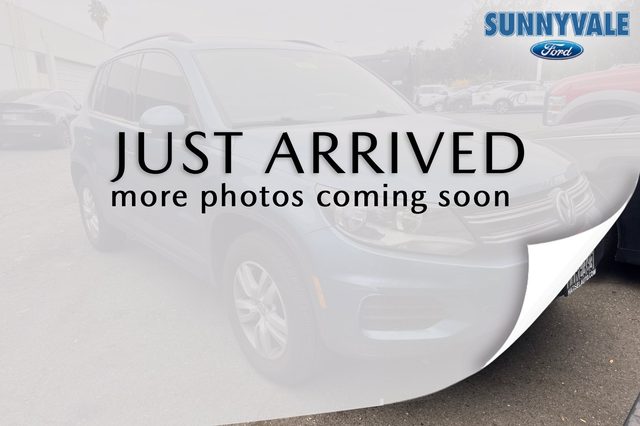 2017 Volkswagen Tiguan S FWD photo