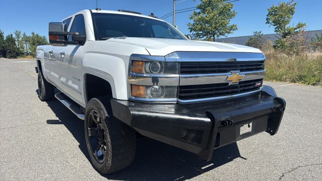 2016 Chevrolet Silverado 3500HD LTZ 4WD photo