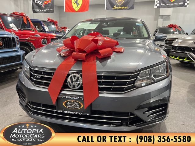2017 Volkswagen Passat R-Line w/Comfort Pkg FWD photo