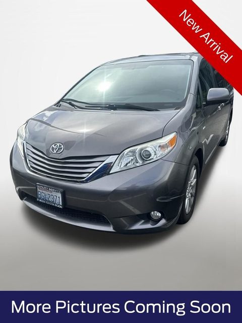 2017 Toyota Sienna XLE AWD photo