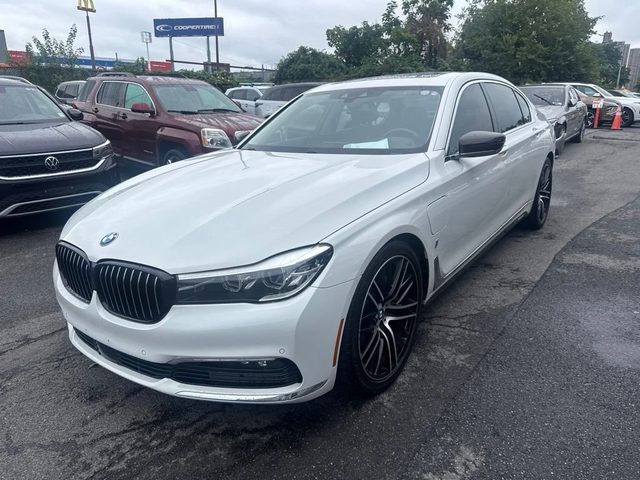 2018 BMW 7 Series 740e xDrive iPerformance AWD photo