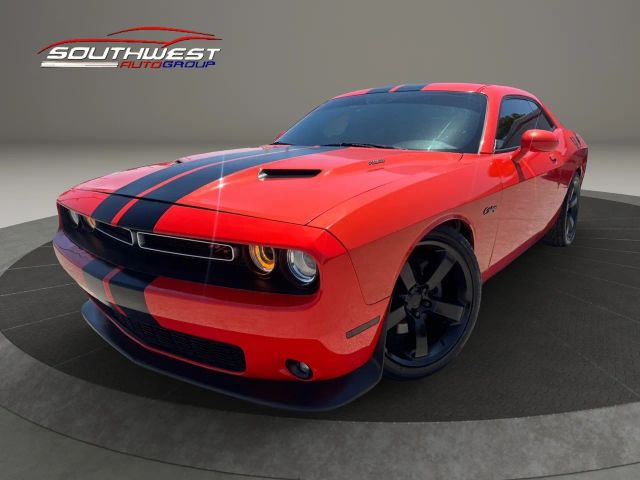 2017 Dodge Challenger R/T Plus RWD photo