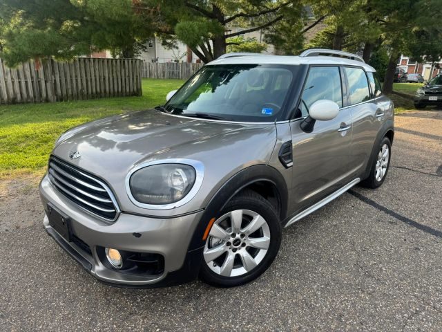2017 MINI Countryman Cooper FWD photo