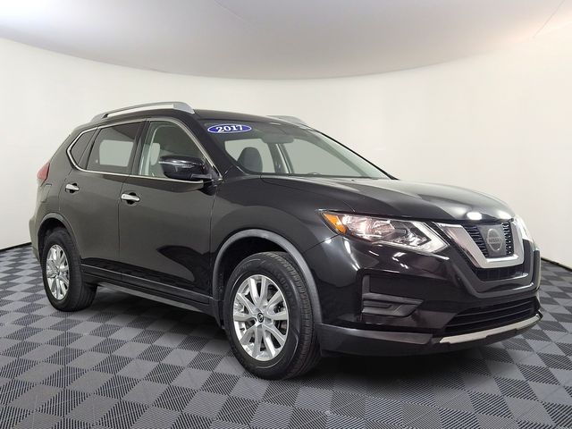 2017 Nissan Rogue SV AWD photo
