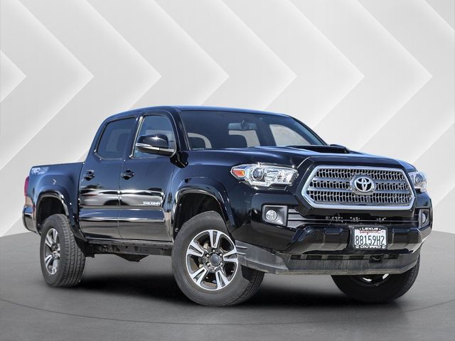 2017 Toyota Tacoma TRD Sport 4WD photo