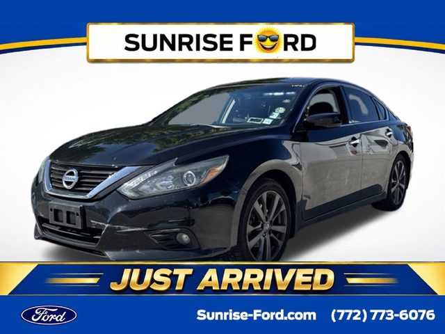 2017 Nissan Altima 2.5 SR FWD photo