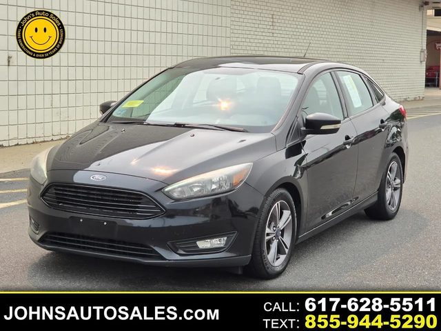 2017 Ford Focus SE FWD photo