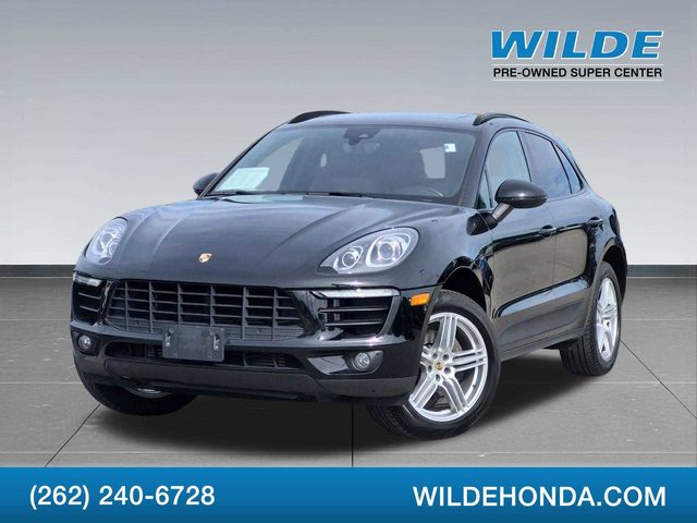 2018 Porsche Macan AWD photo