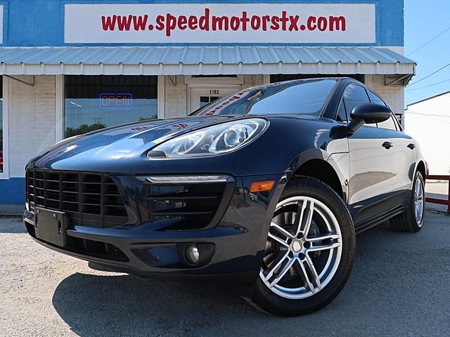 2018 Porsche Macan AWD photo