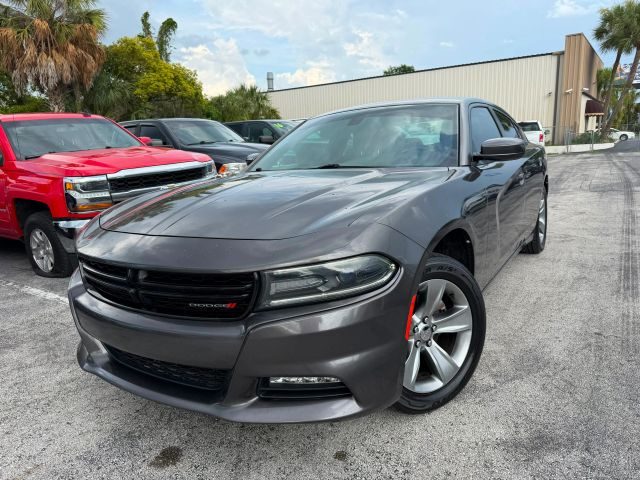 2016 Dodge Charger SXT RWD photo