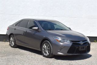 2017 Toyota Camry SE FWD photo