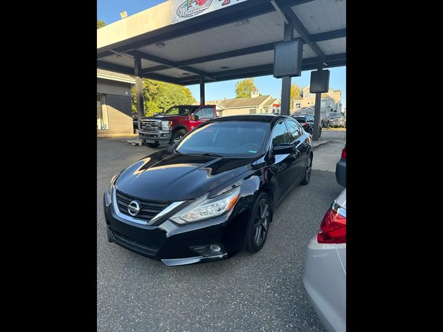 2017 Nissan Altima 2.5 SR FWD photo