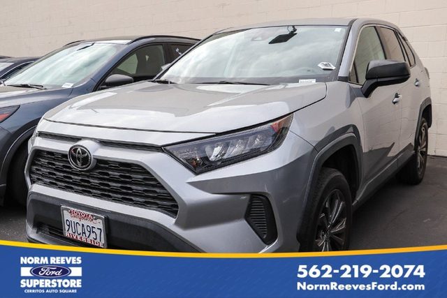 2017 Toyota RAV4 Limited FWD photo