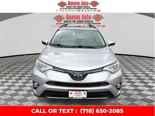 2017 Toyota RAV4 XLE AWD photo