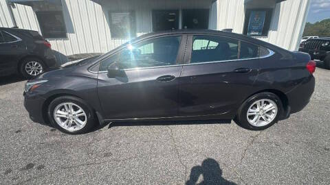 2016 Chevrolet Cruze LT FWD photo