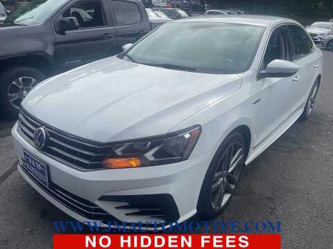 2017 Volkswagen Passat R-Line w/Comfort Pkg FWD photo