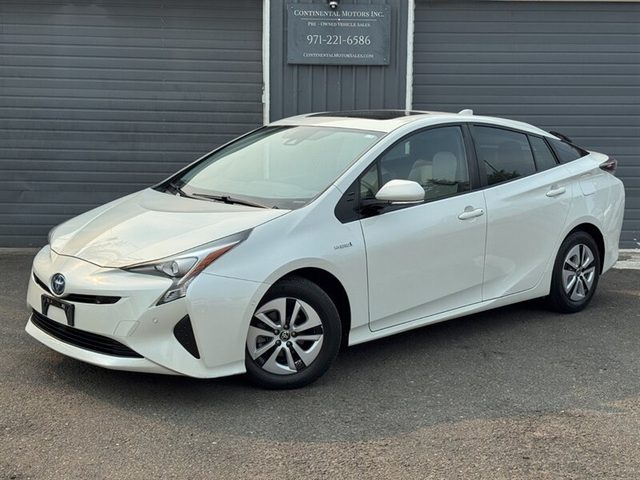 2017 Toyota Prius Four FWD photo