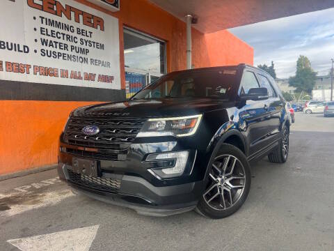 2017 Ford Explorer Sport 4WD photo