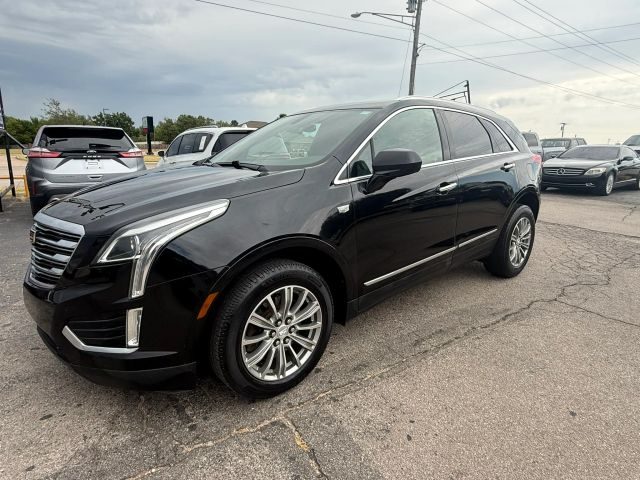 2017 Cadillac XT5 Luxury FWD FWD photo