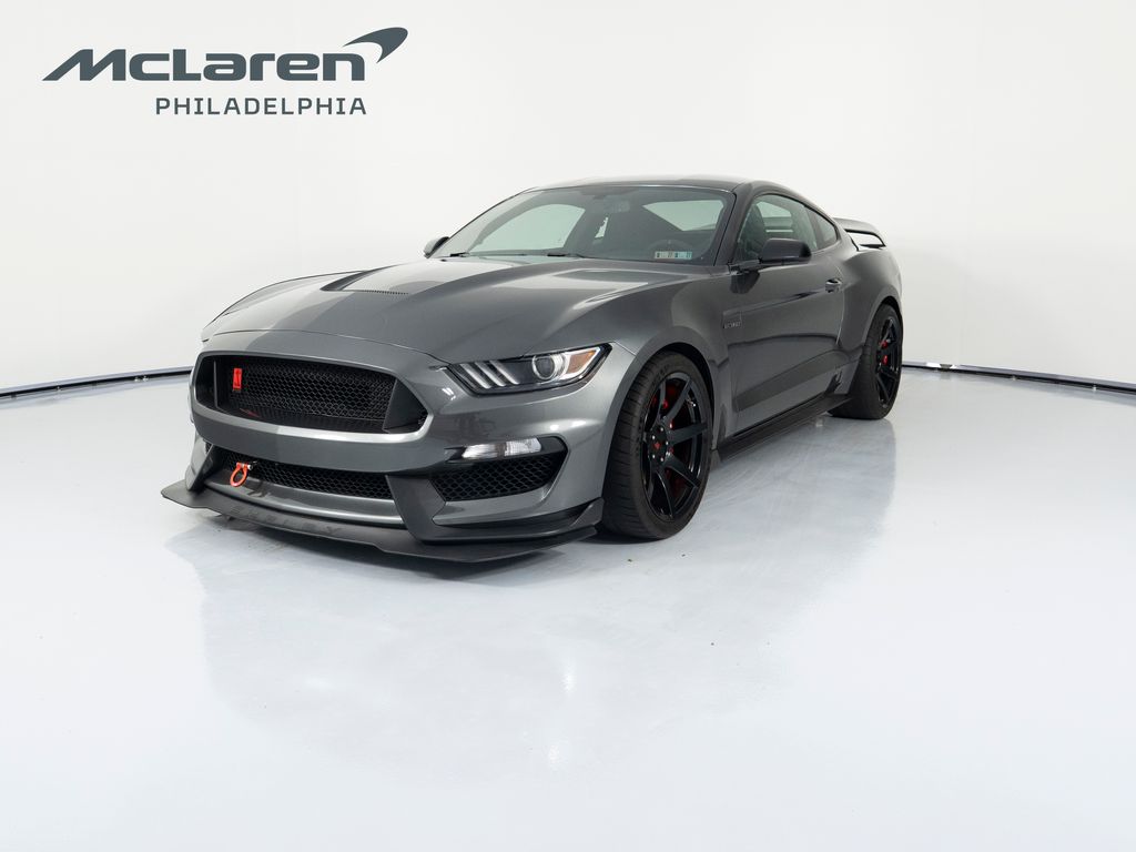 2016 Ford Mustang Shelby GT350R RWD photo