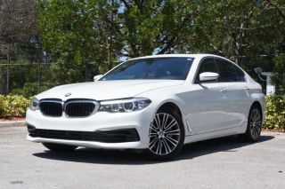 2017 BMW 5 Series 530i RWD photo