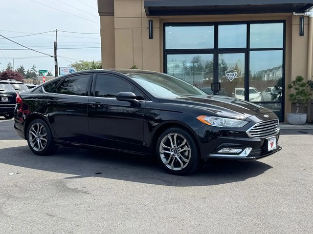 2017 Ford Fusion SE FWD photo